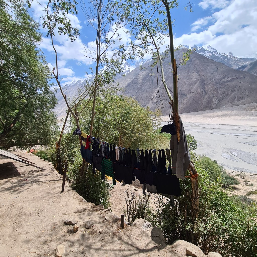 The view on our rest day at Paiju on the way to K2 Base camp.