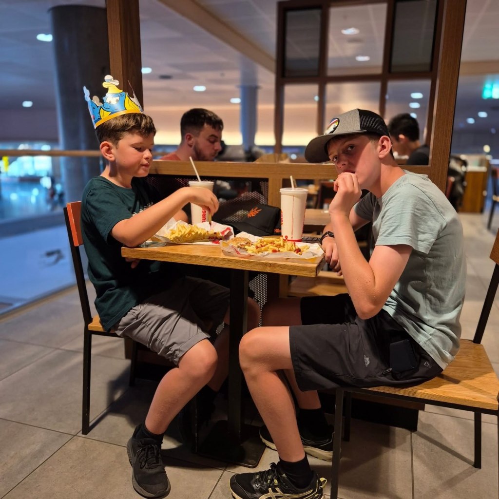 Even we eat fast food when on traveling ... not often but sometimes its the only choice... 